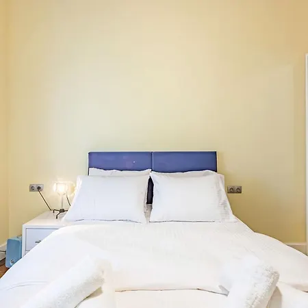 Classic Beyoglu Home With Central Location Near Galata Tower *